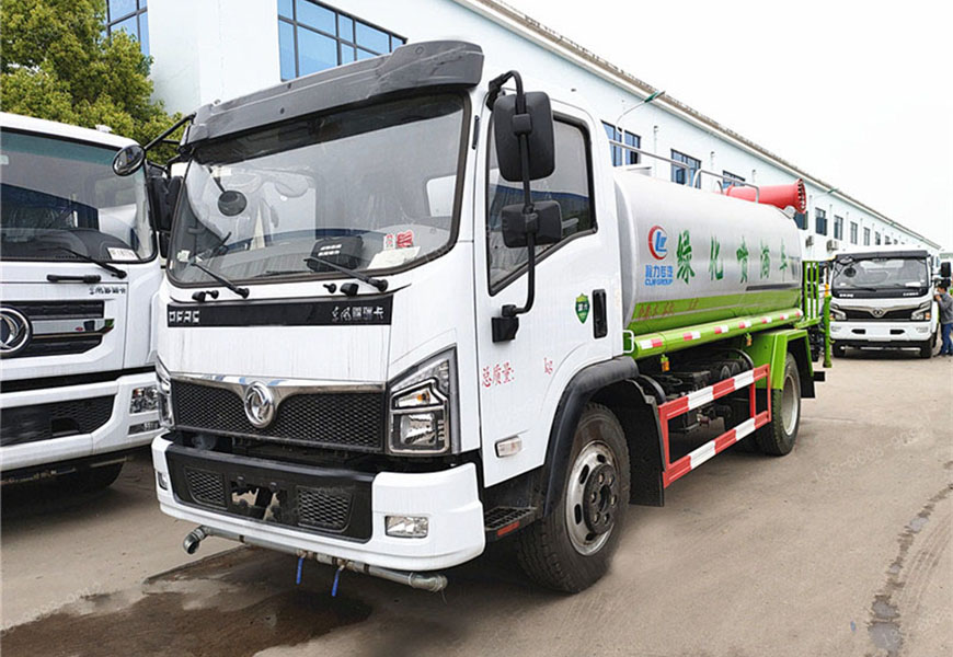 国六东风福瑞卡9方洒水车