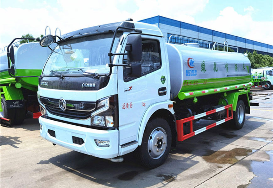 东风凯普特洒水车图片