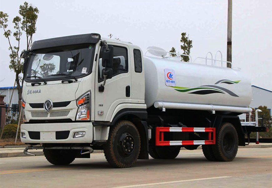 东风专底12吨D1洒水车
