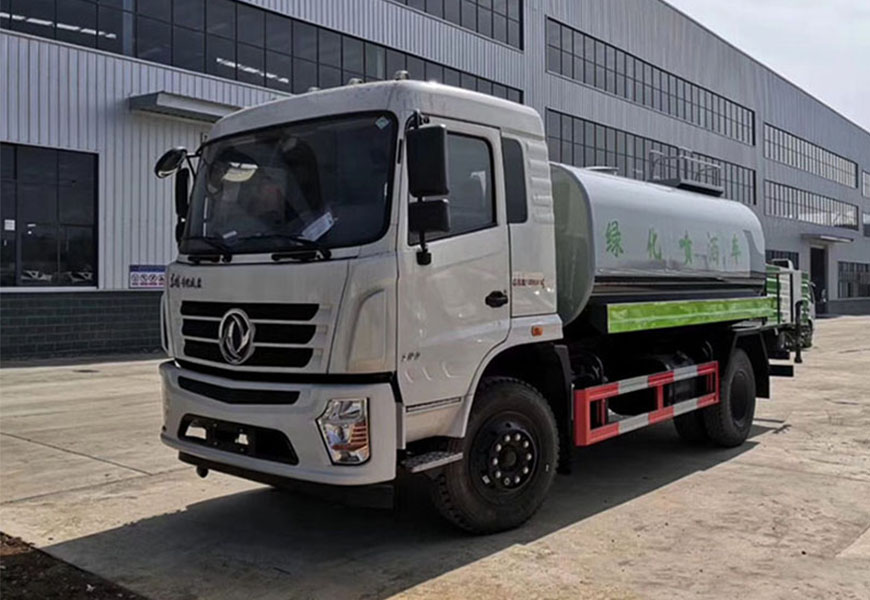 东风专底12吨洒水车