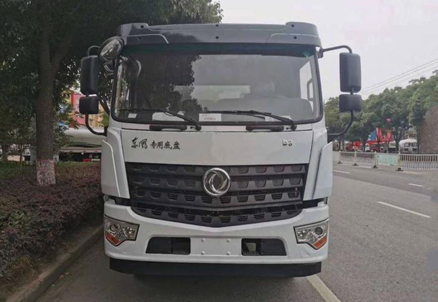 国六东风D3(12方)洒水车