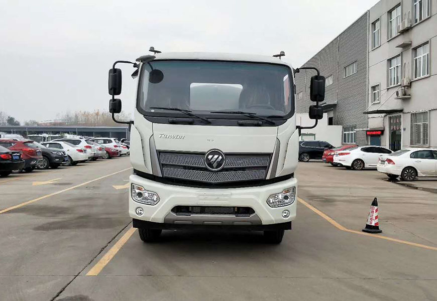 福田15吨瑞沃ES5洒水车