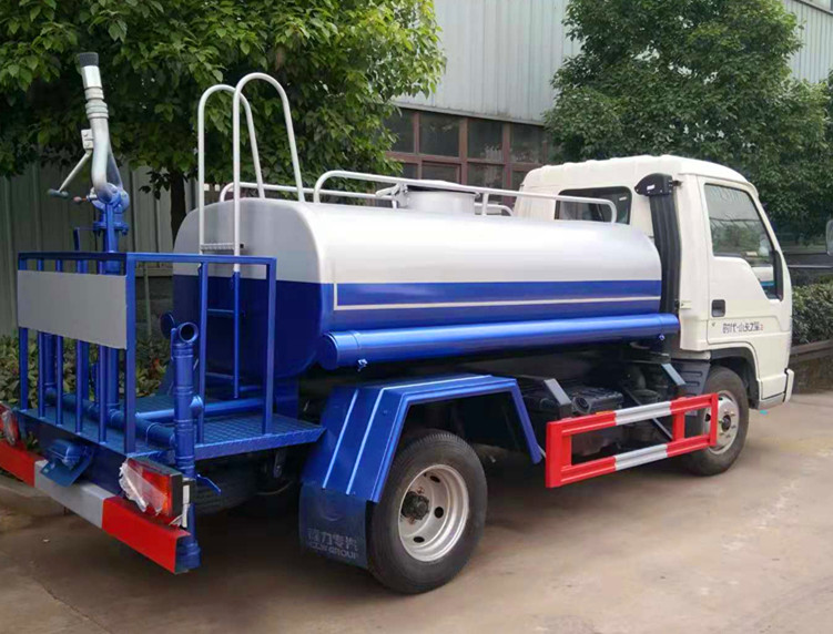 福田小型洒水车